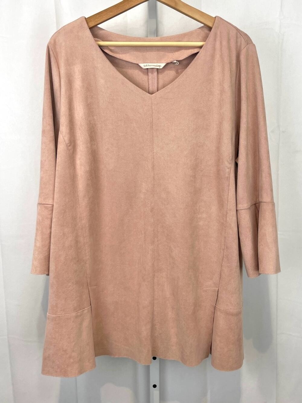 SOFT SURROUNDINGS Izzy Faux Suede Bell Sleeve Tunic Top V Neck Blush Pink Size L